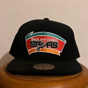 Mitchell & Ness San Antonio Spurs Black Cap